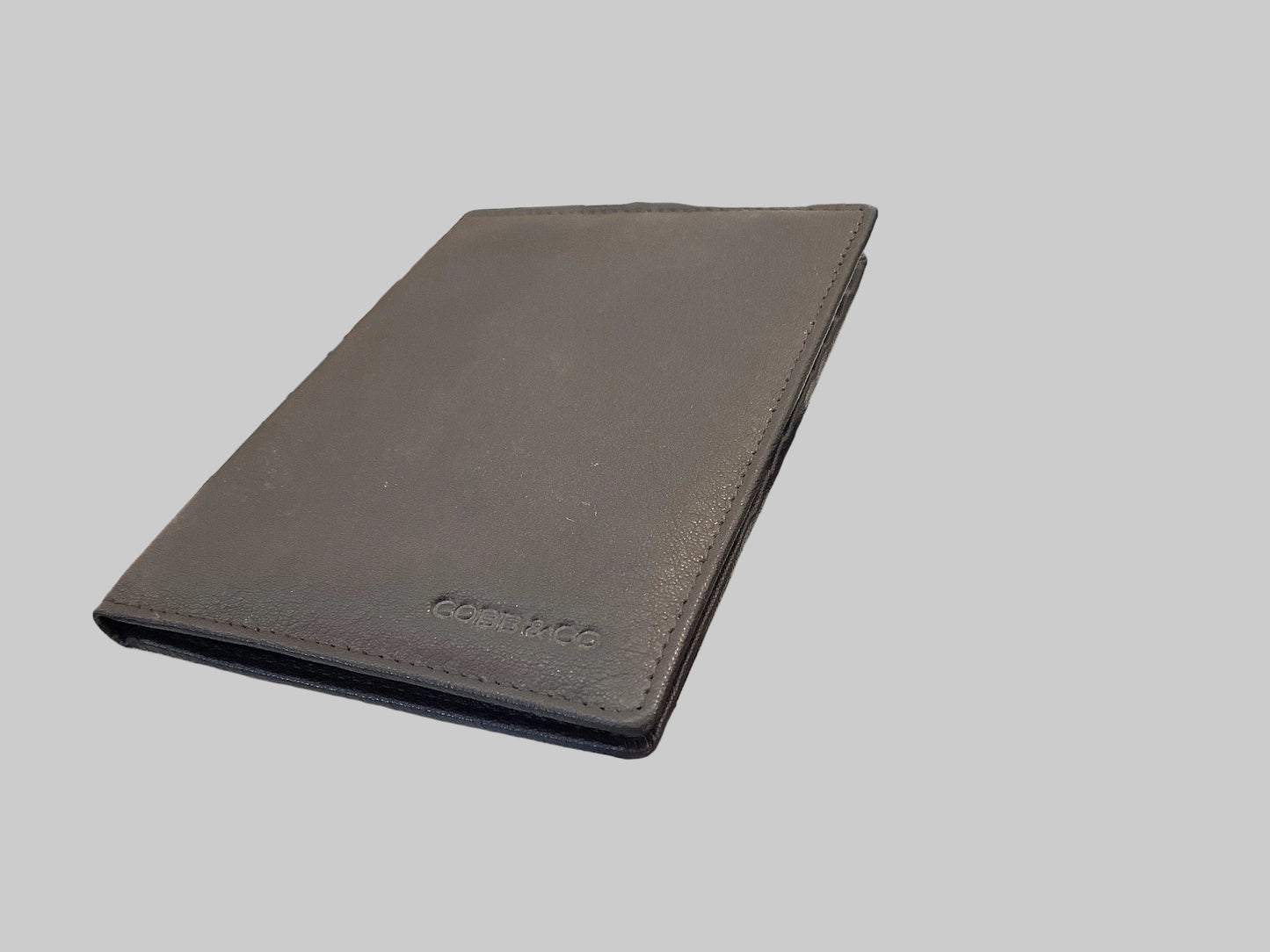 Cobb & Co Genuine Leather travel 8 card holder Choc wallet