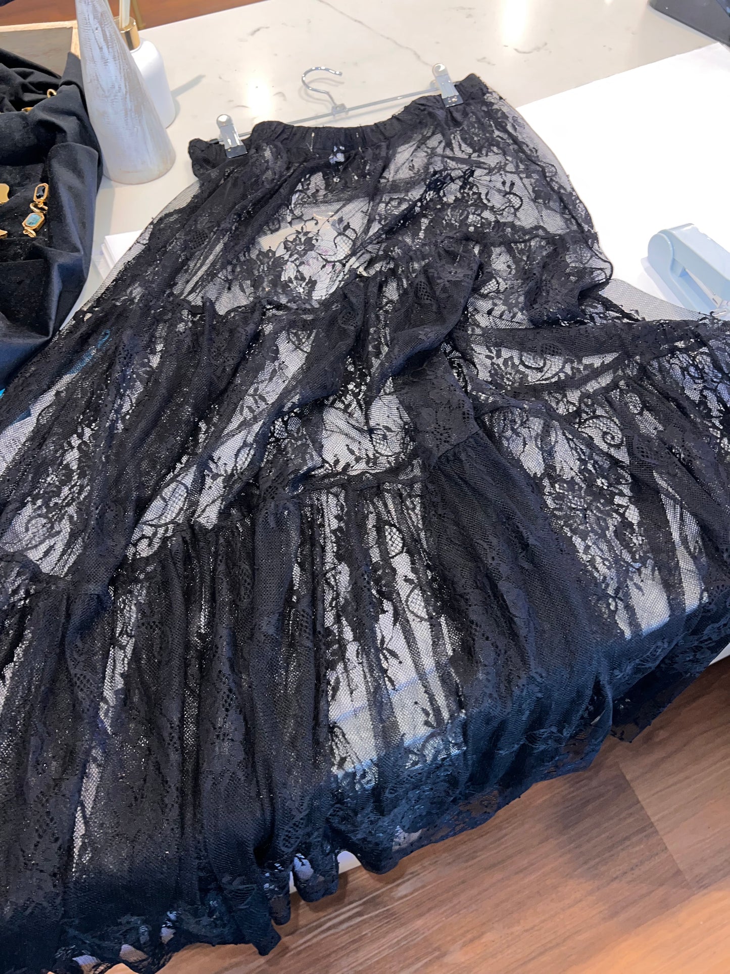 SMAIBULUN -Black Sheer Lace Skirt