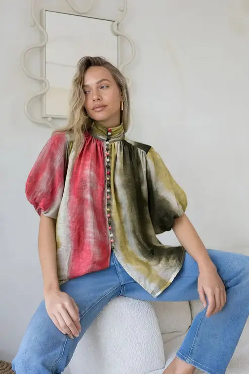 JATEA top red green and ivory