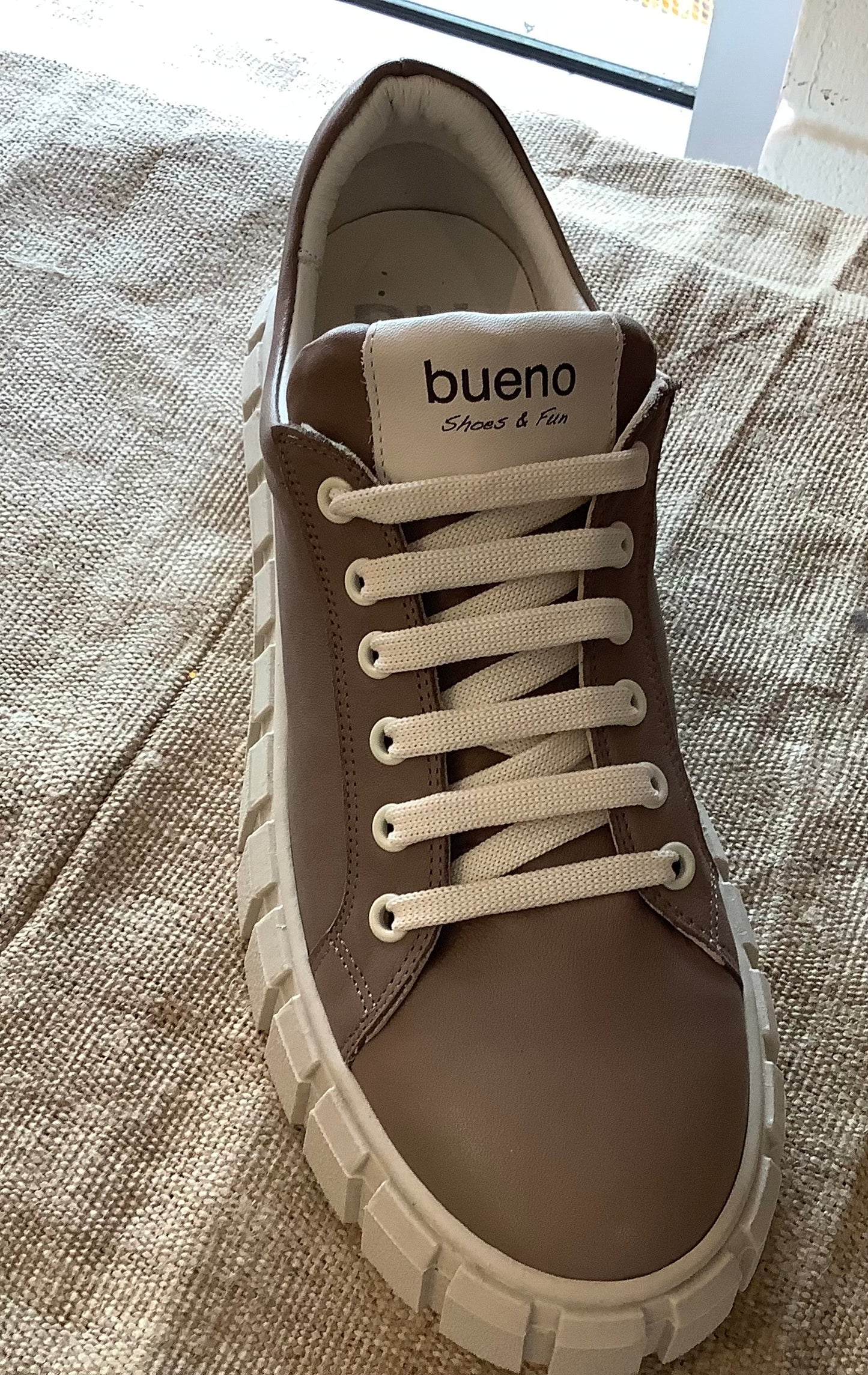 Bueno Darkstone  Satine Sneakers