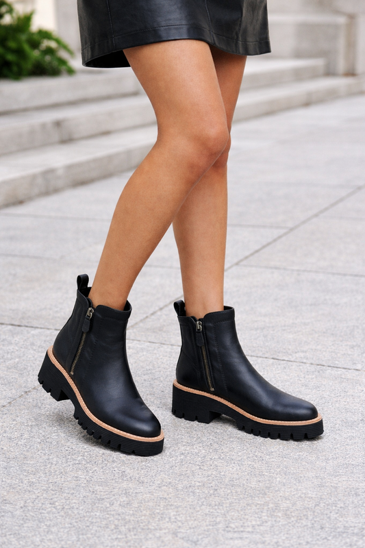 Django and Juliette Waizey Boots