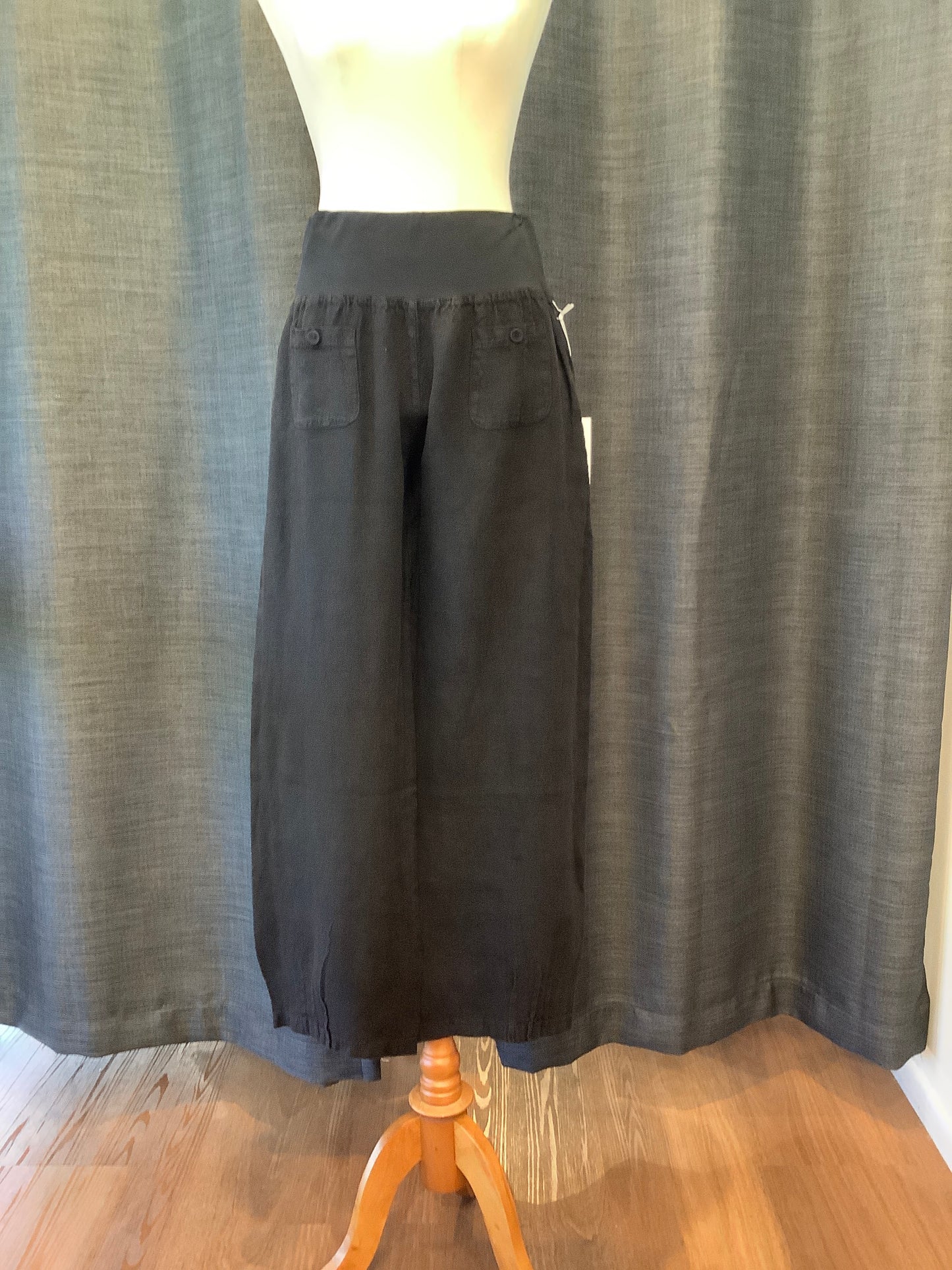 Elizabeth Scott Linen Pant Pleat Leg