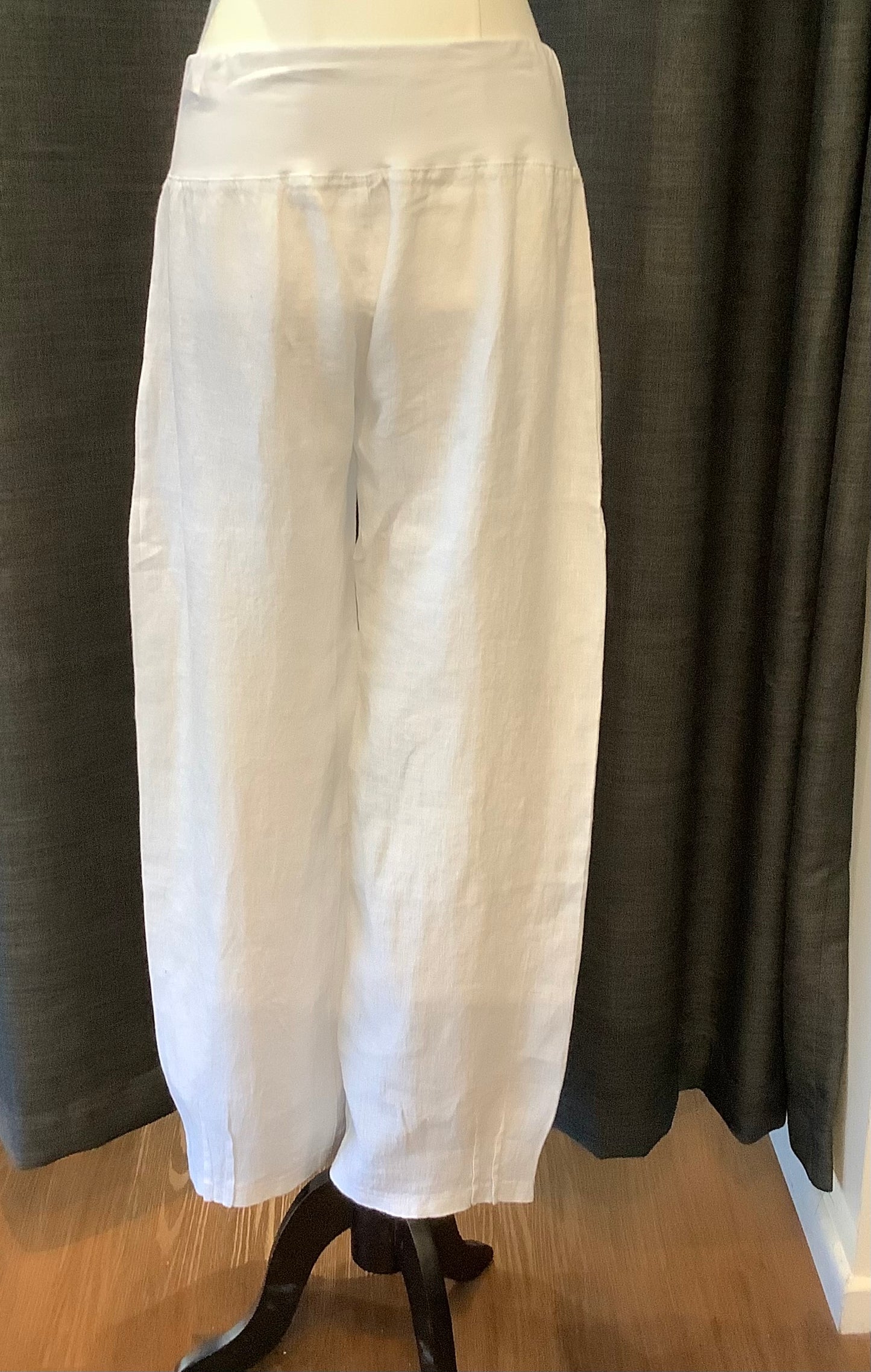 Elizabeth Scott Linen Pant Pleat Leg
