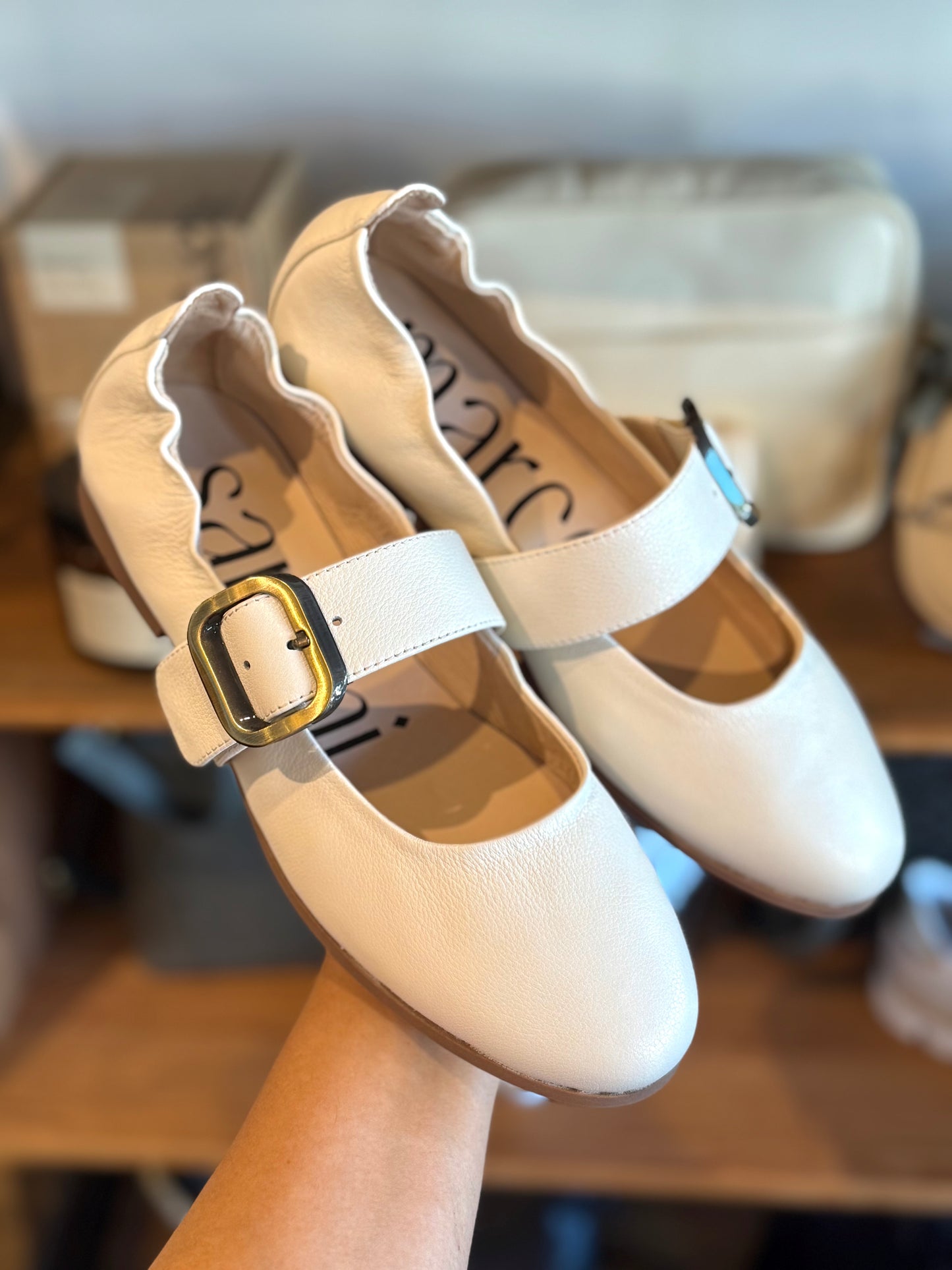 SIZE 11 / Marco Santini Pickle Ivory Ballet Flats