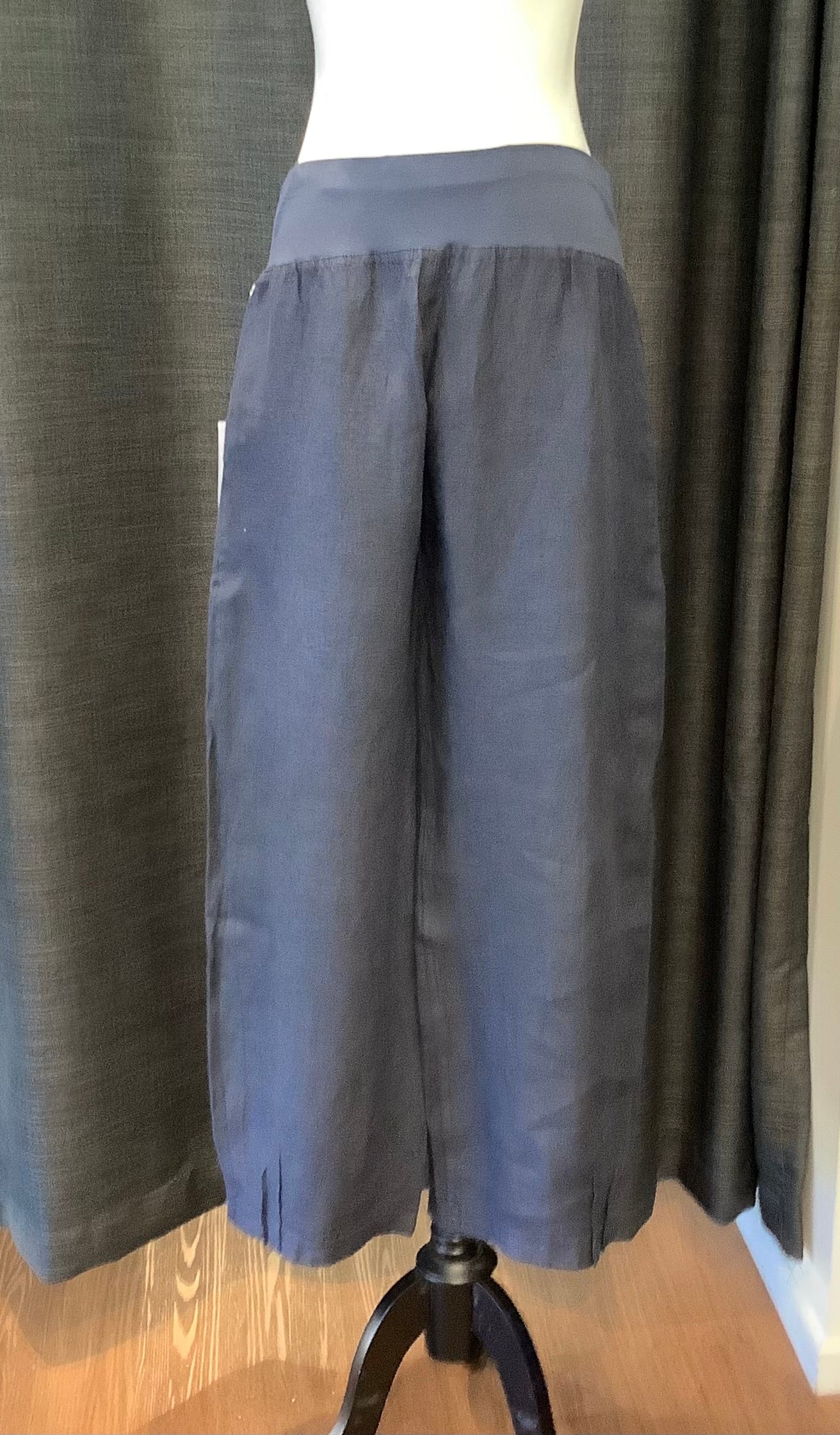 Elizabeth Scott Linen Pant Pleat Leg