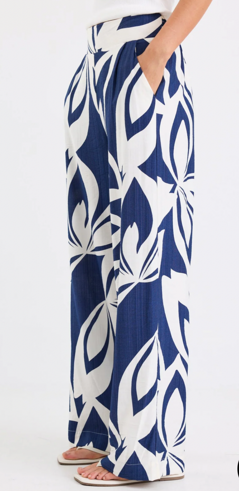 Metropolitan Navy Cutout Print Wide Leg Pants