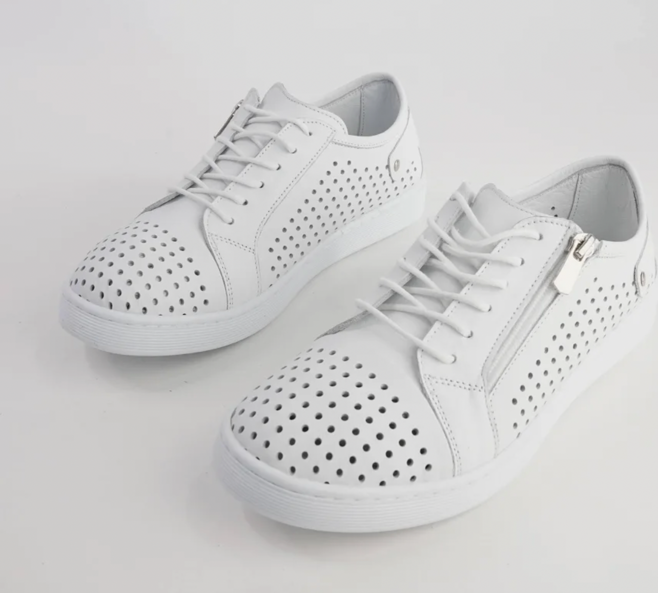 Cabello White Sneakers EG17