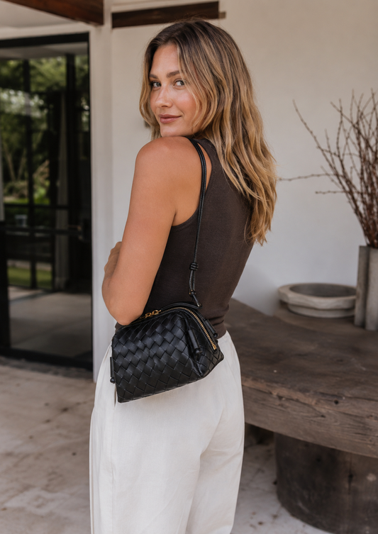 L'Ora D'Oro Weave Black Leather Bag