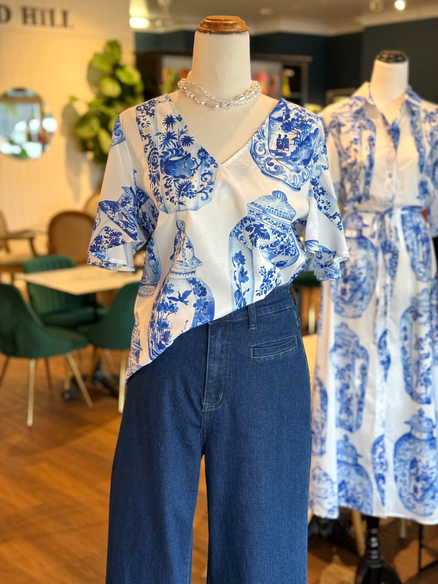 Liberty Rose Blue Vase Top