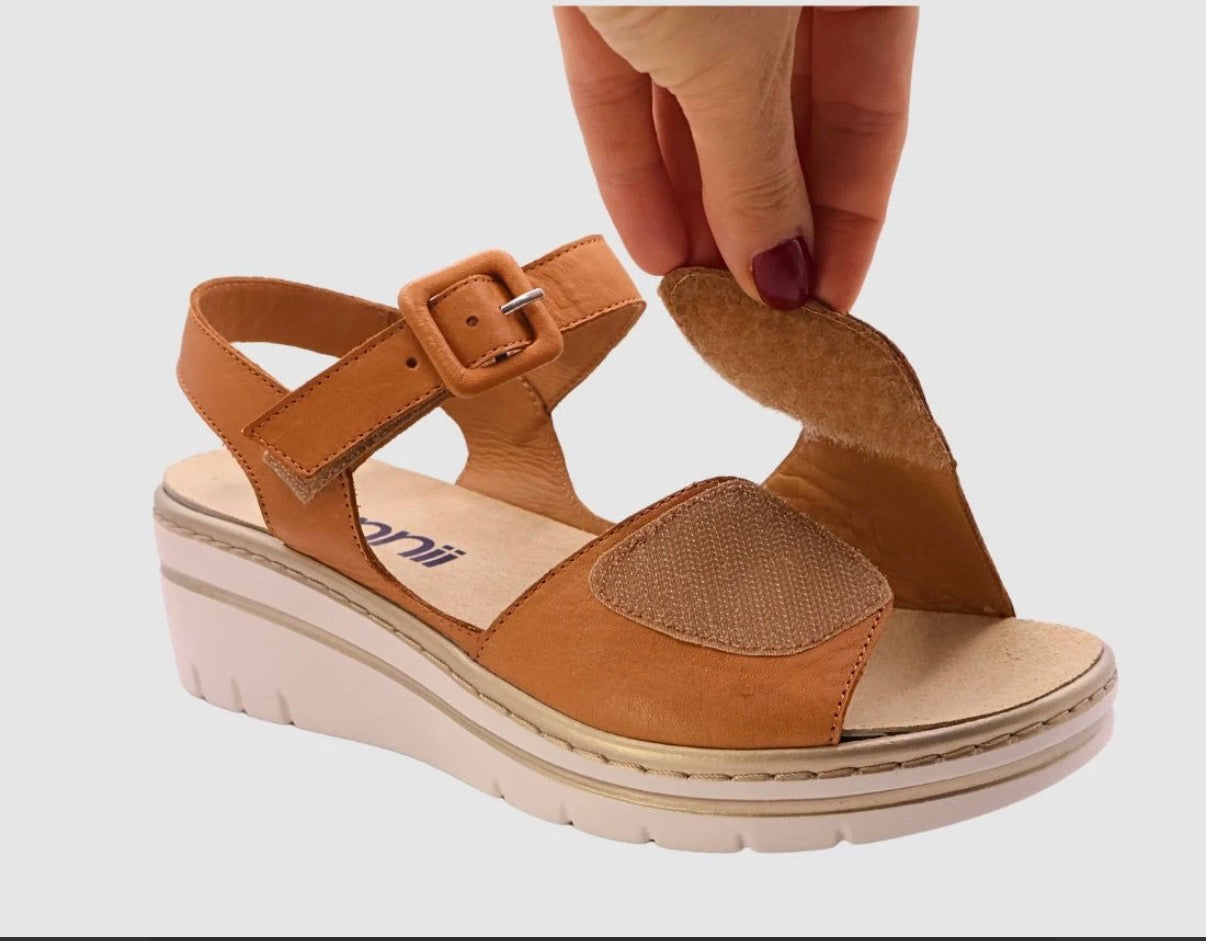 Bonnii Gem Coconut Leather Velcro Sandals