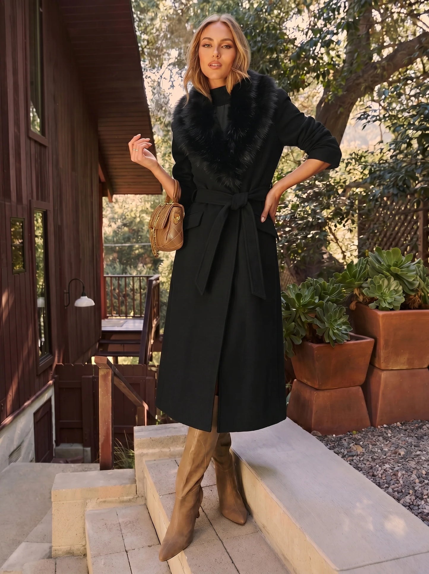 SMAIBULUN Black Teddy Fur Coat with a Detachable Collar