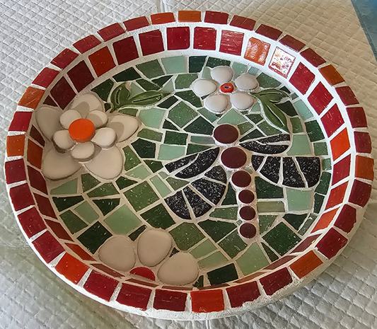 Mosaic Bee Bath Workshop with Sara