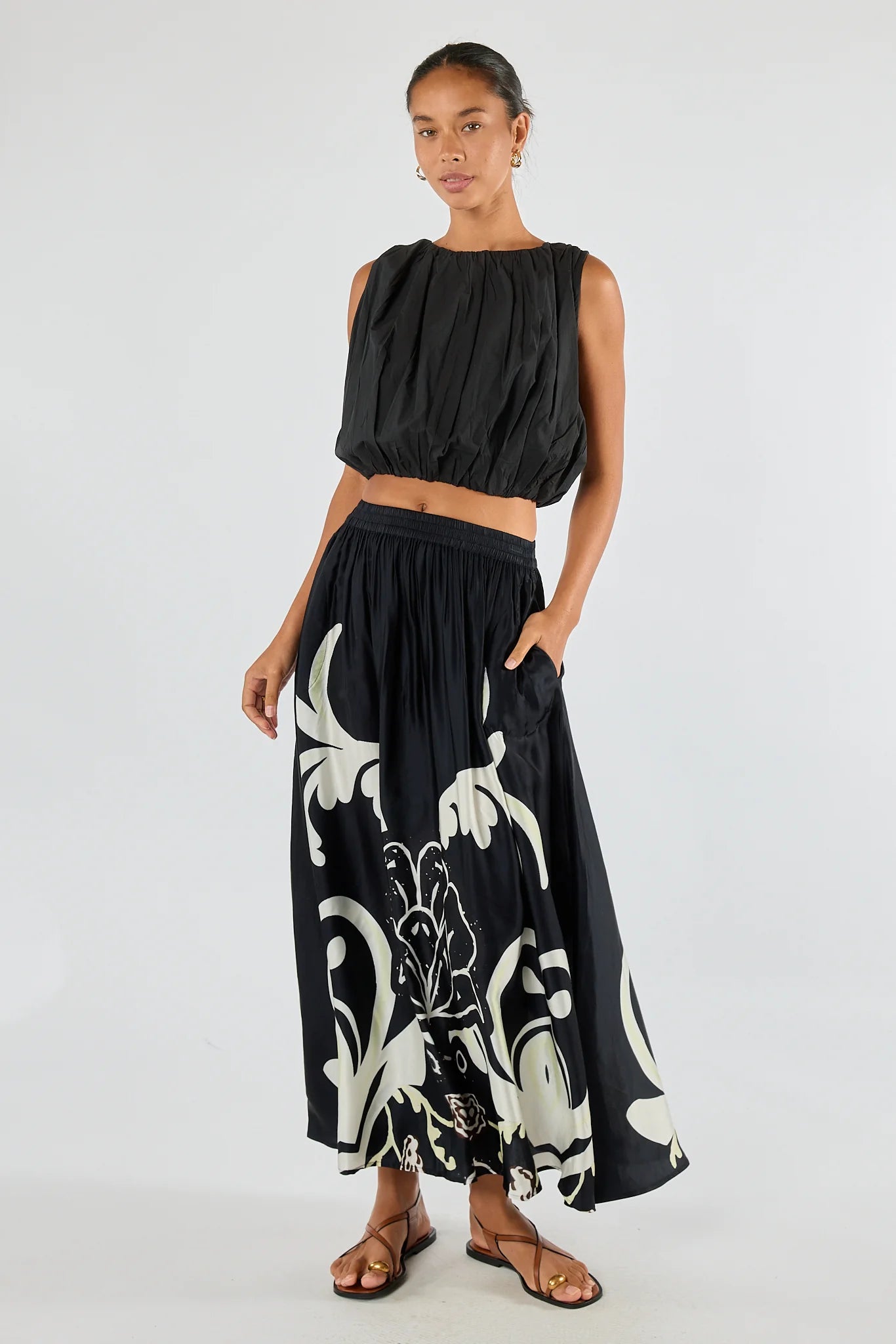 Itami Fontes Black Skirt