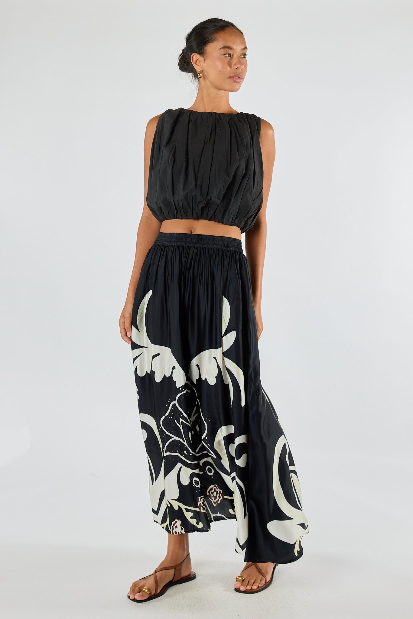 Itami Fontes Black Skirt