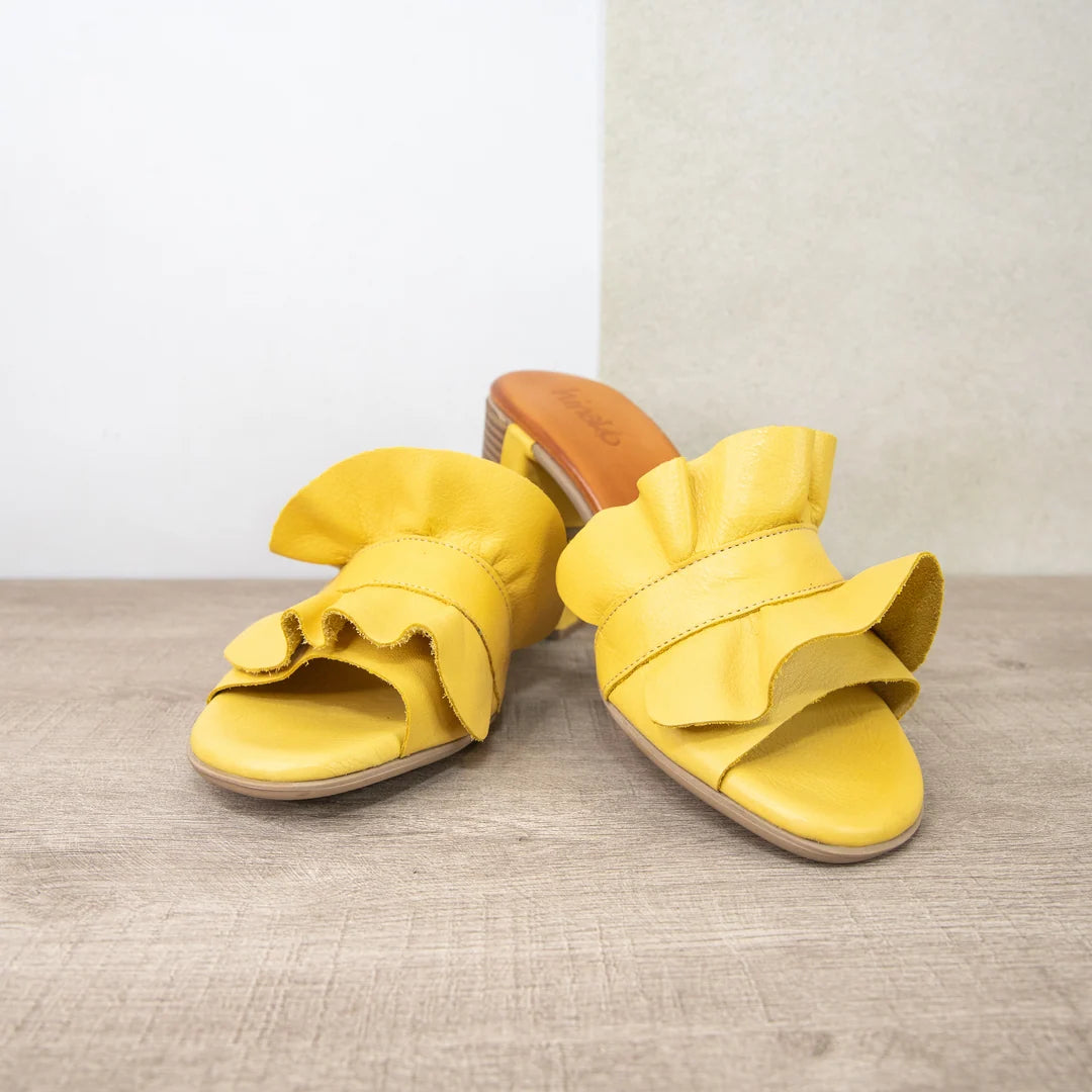 Hinako Dixie Yellow Heels